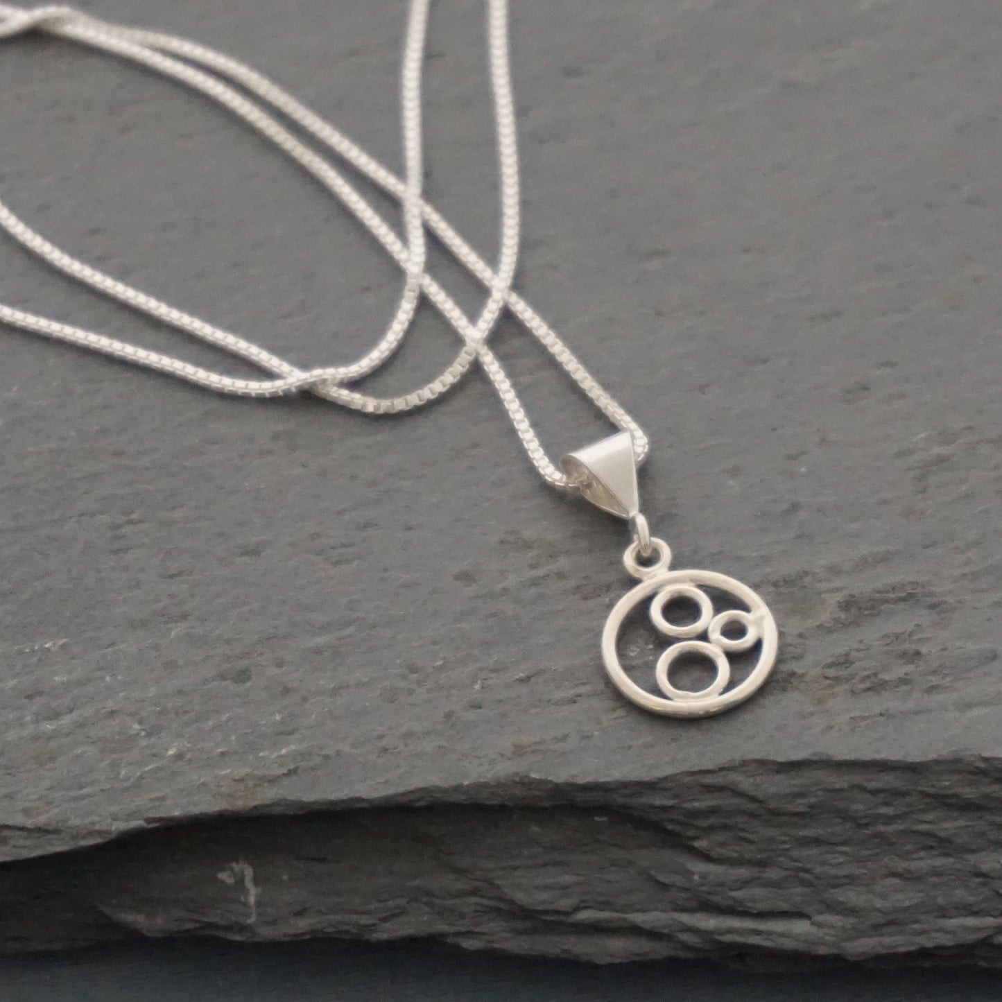 3 Circles Encircled Pendant v.1