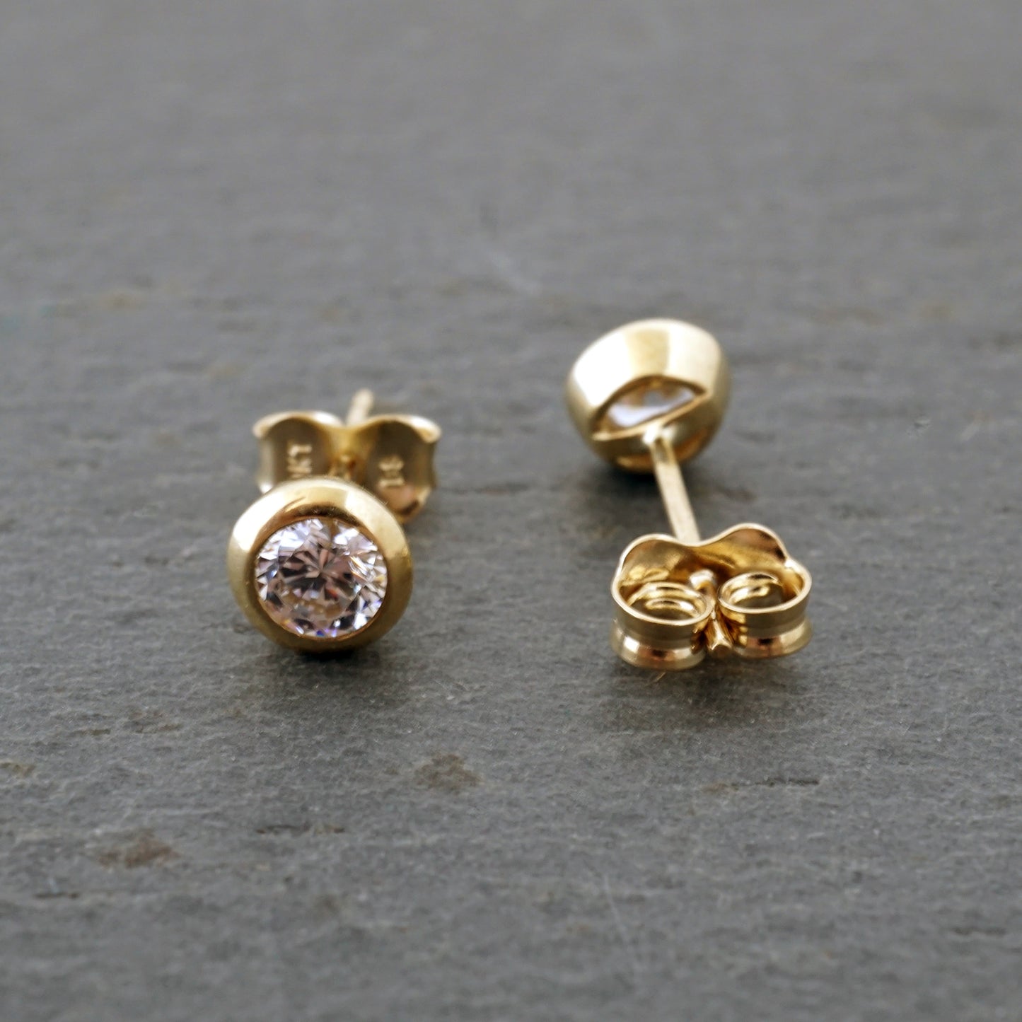 6mm Round CZ 10k Gold Studs