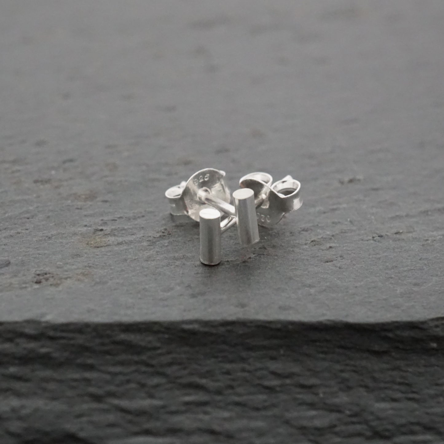 Micro Round Bar Studs