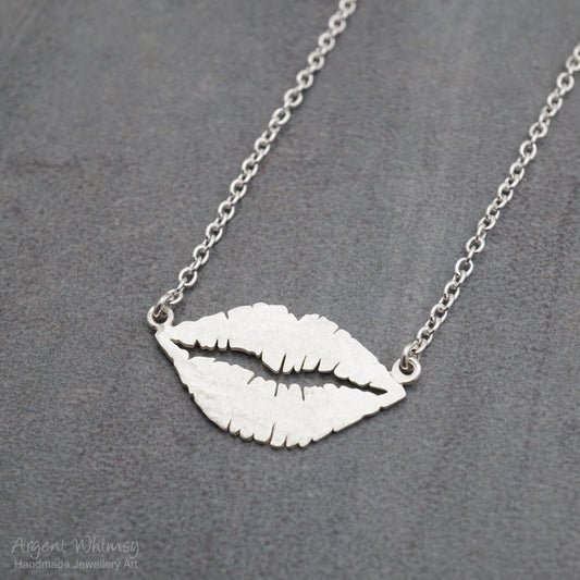 Large Frosted Lips Necklace