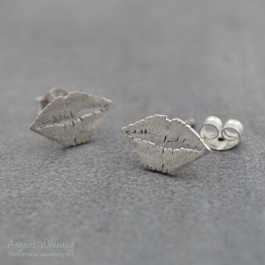 Small Lips Stud Post Earrings