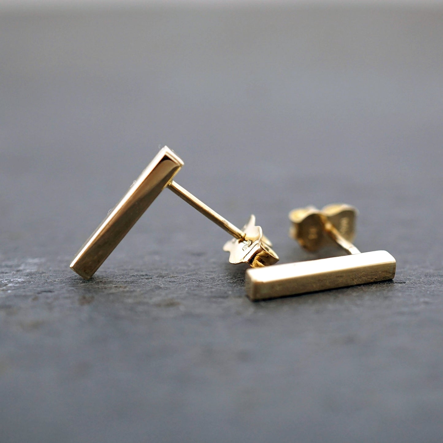 Medium Square Bar 10k Gold Studs