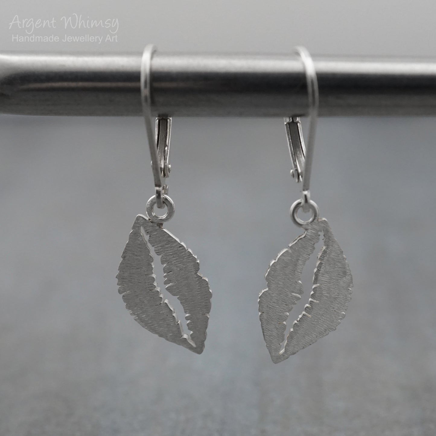 Medium Dangle Lip Earrings