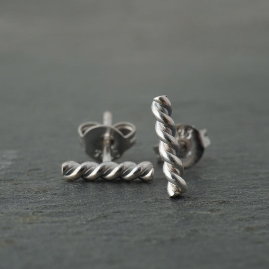 Medium Twisted Bar Studs